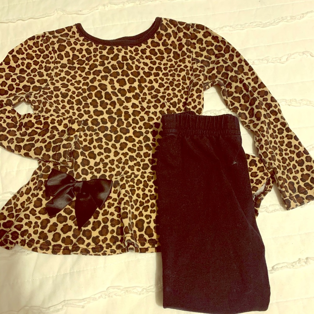 Cheetah set, 24 months